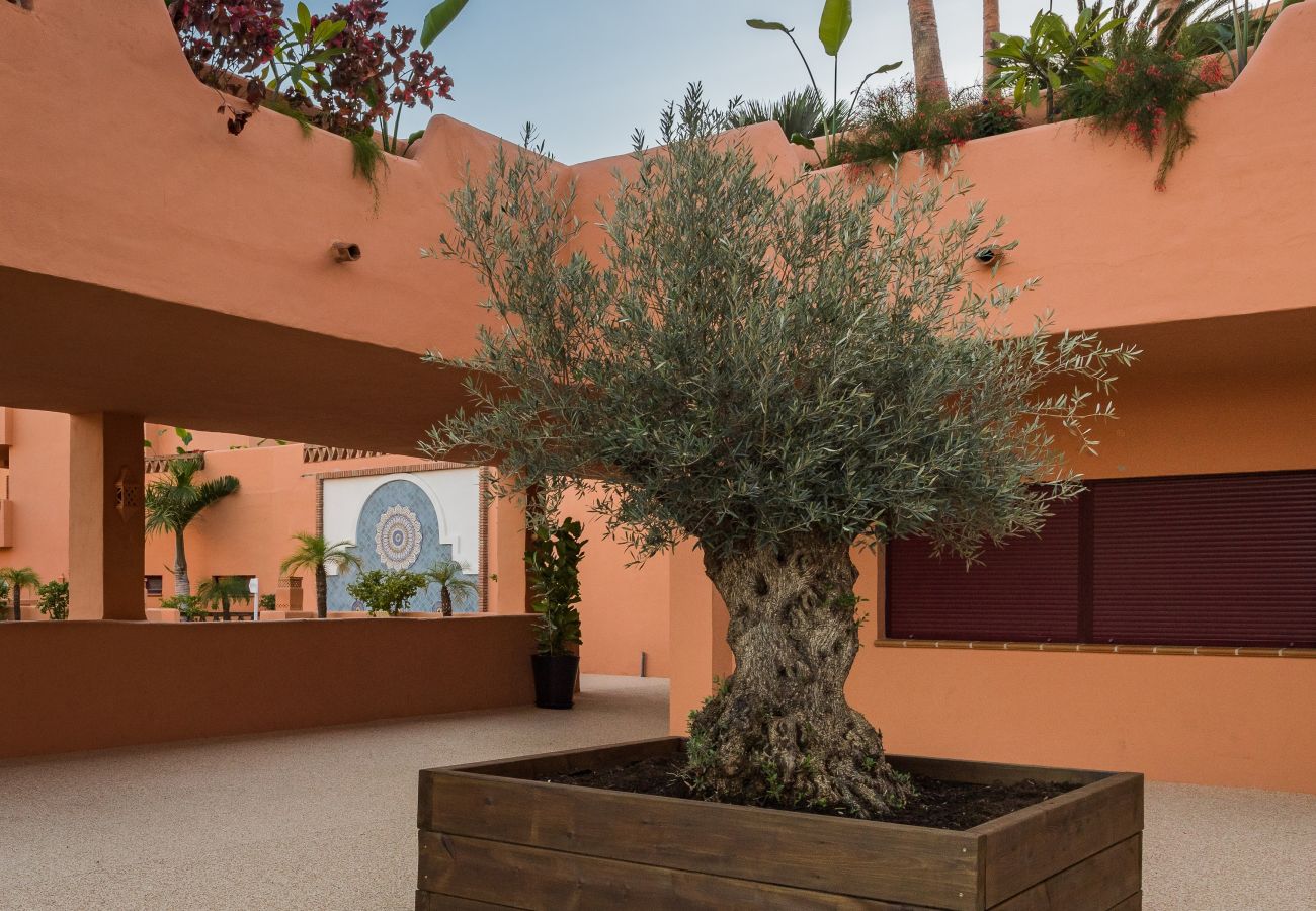 Apartment in Benahavís - CLASSIC TWO BEDROOM APARTMENT, VIEW