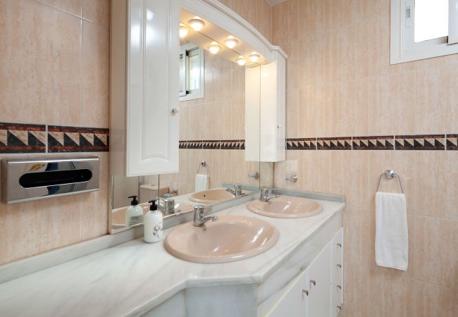 Apartment in Mijas Costa - Alfresco Stays Calahonda Calm Nature Apartment in Mijas Costa - Alfresco Stays Calahonda Calm Nature