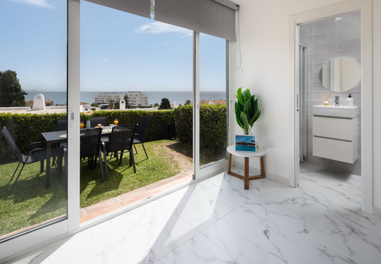 Apartment in Mijas Costa - Sunrise Sunset Haven by Alfresco Stays